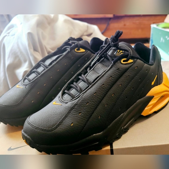 Nike Hot Step Air Terra Drake Nocta black & yellow size 9